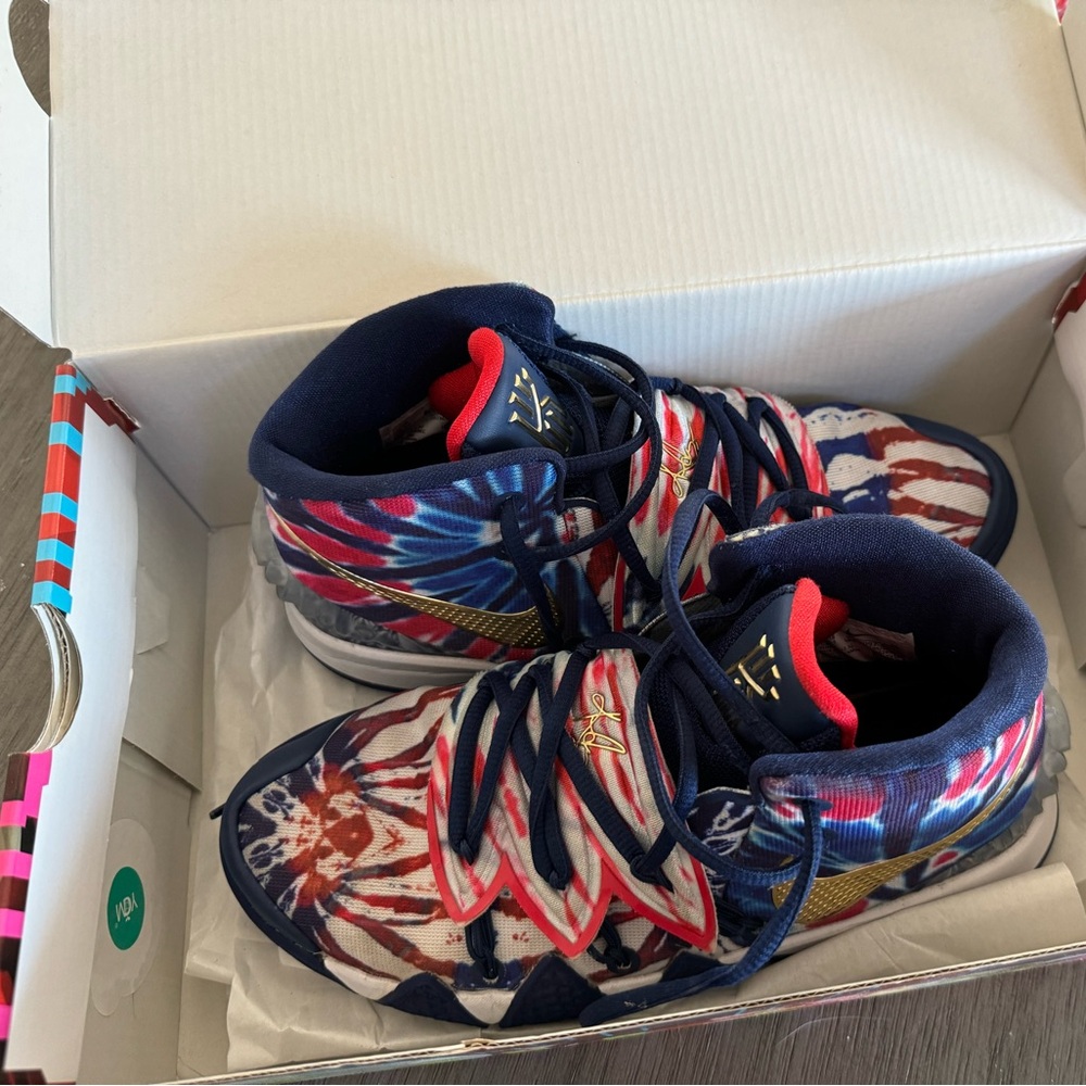 Kyrie Irving Nike Kybrid S2 Tie-dye What the USA basketball shoes Size 5.5 GS